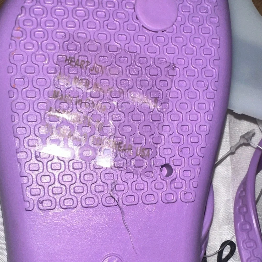 NEW Heart by DooBallo Lilac Flip Flops with Dust Bag size 11